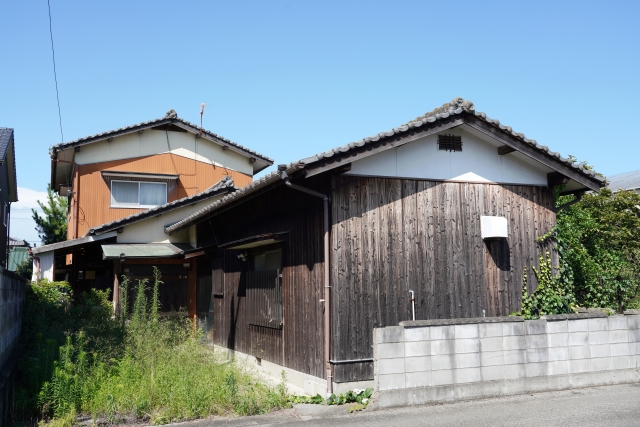 空き家をそのままの状態で売却する