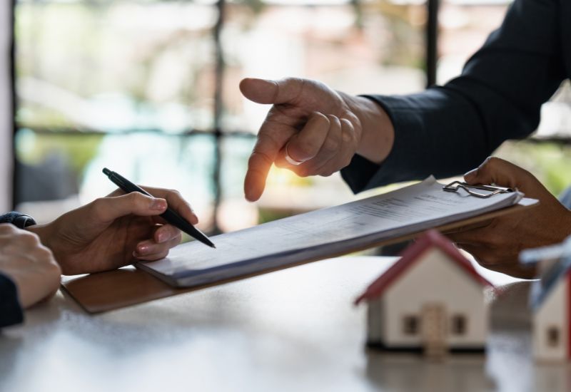 不動産売却で必ずかかる仲介手数料と印紙税